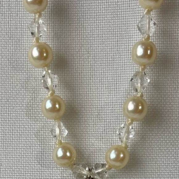 Vintage Monet Faux Pearl Necklace with Ornate Crystal Pendant 15 Inch Adjustable - Picture 7 of 15